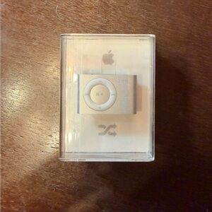IPod Shuffle 2nd Generation Heineken Edition Silver 1 GB